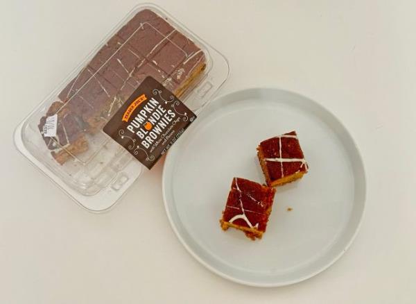 Trader Joe's Pumpkin Blo<em></em>ndie Brownies