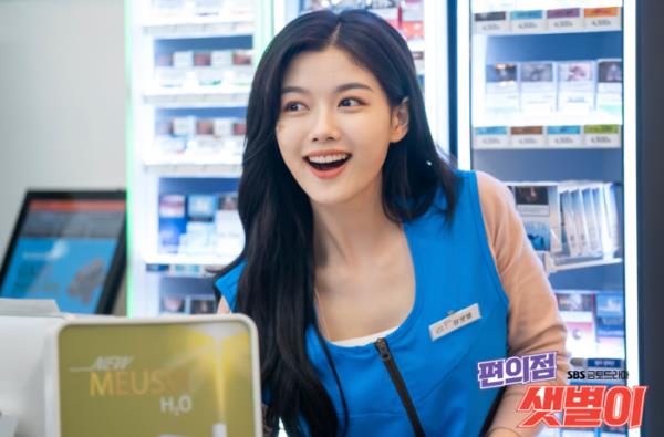 GS25　raises　its　convenience　store　brand　awareness　in　Southeast　Asia　through　the　popular　Korean　drama　Backstreet　Rookie　(Courtesy　of　SBS)